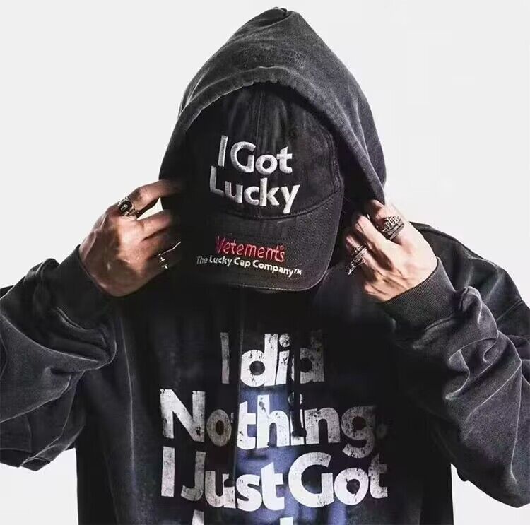 vetements ヴェトモン　キャップ　帽子　i got luckyファッション