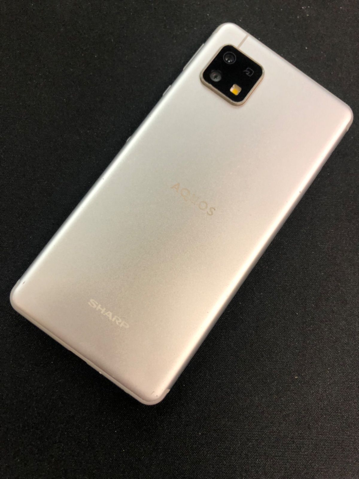 AQUOS sense4 lite シルバー ムスビー｜AQUOS sense4 lite SH-RM15