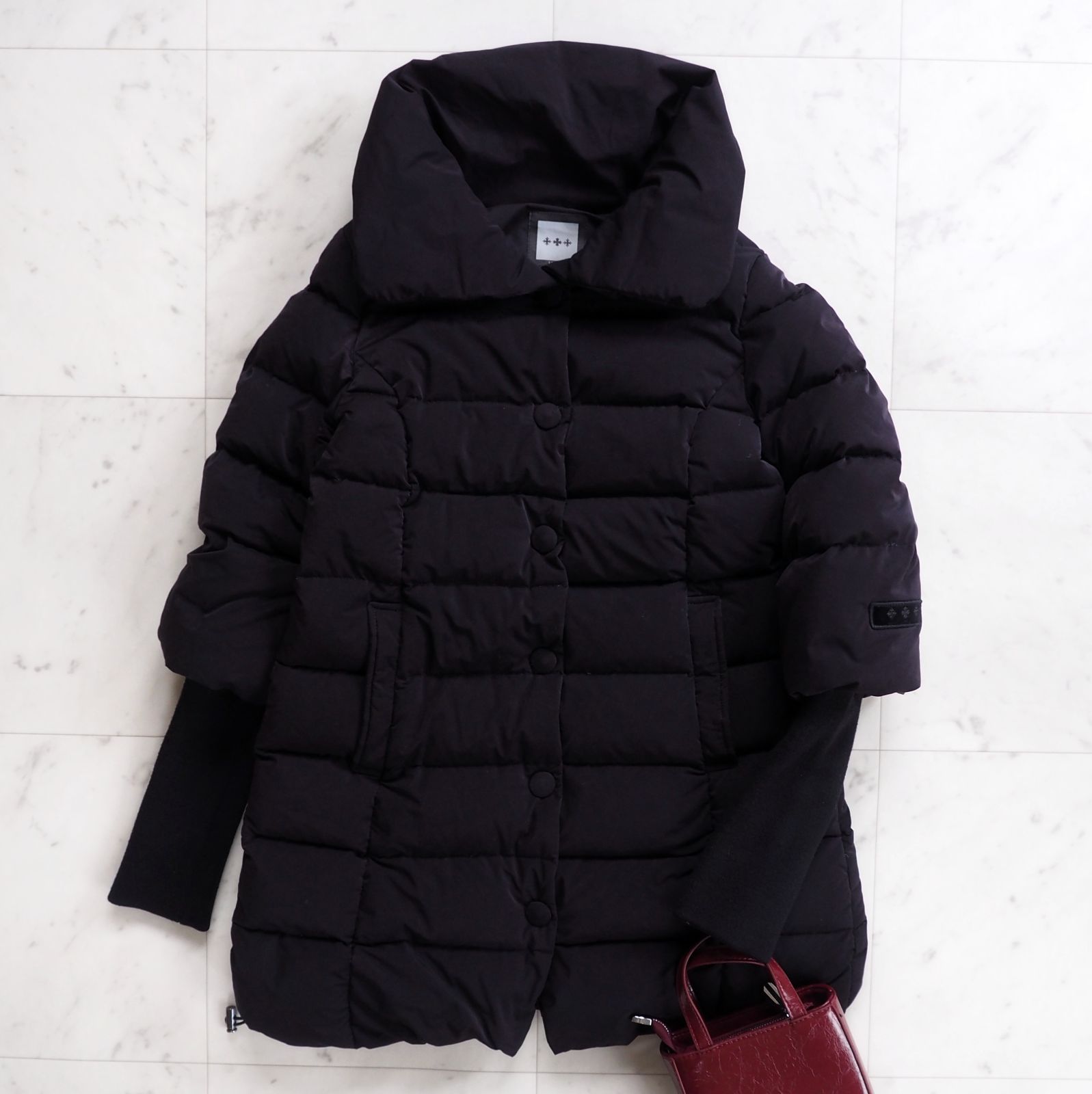 美品【タトラス】ダウンコート GAJA 02サイズ 黒 Aライン 女優襟