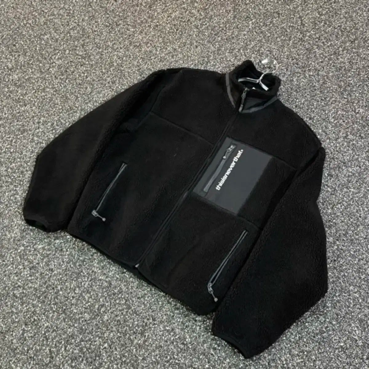 thisisneverthat(ディスイズネバーザット) 黒 フリース ジップアップ 5509