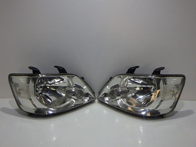 ノア ヘッドライト左右 ハロゲン AZR60 65 前期 28-150 A1 コーティング 251009006