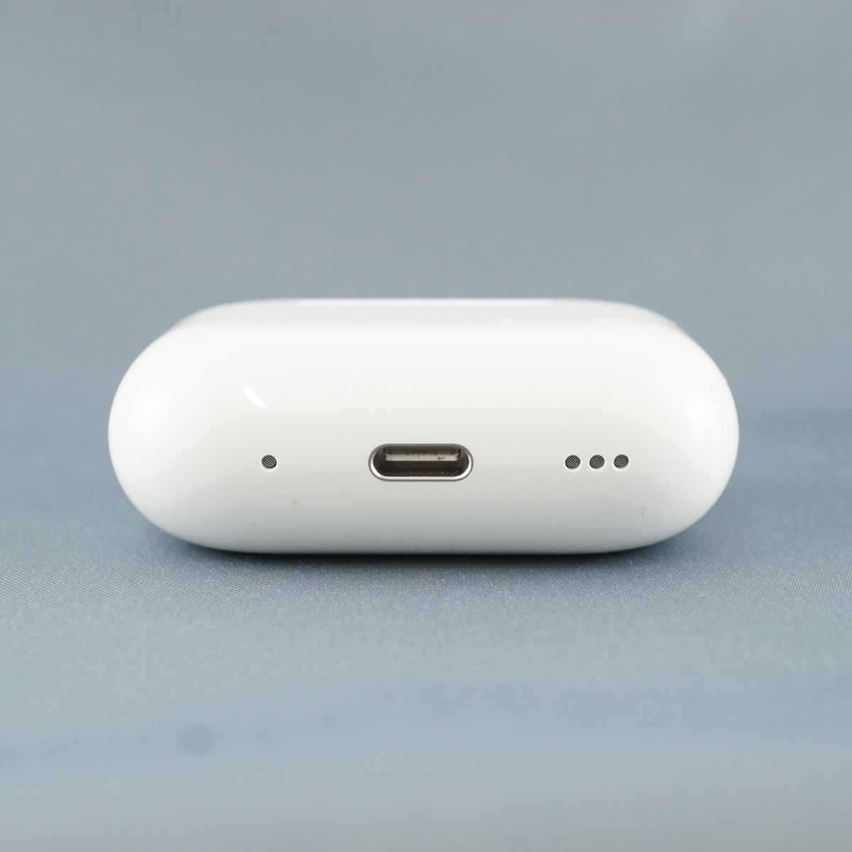 Apple AirPods Pro 第二世代 充電ケースのみ USED美品 ワイヤレスイヤホン MagSafe充電ケース USB-C MTJV3J/A  完動品 KR V0755 - メルカリ