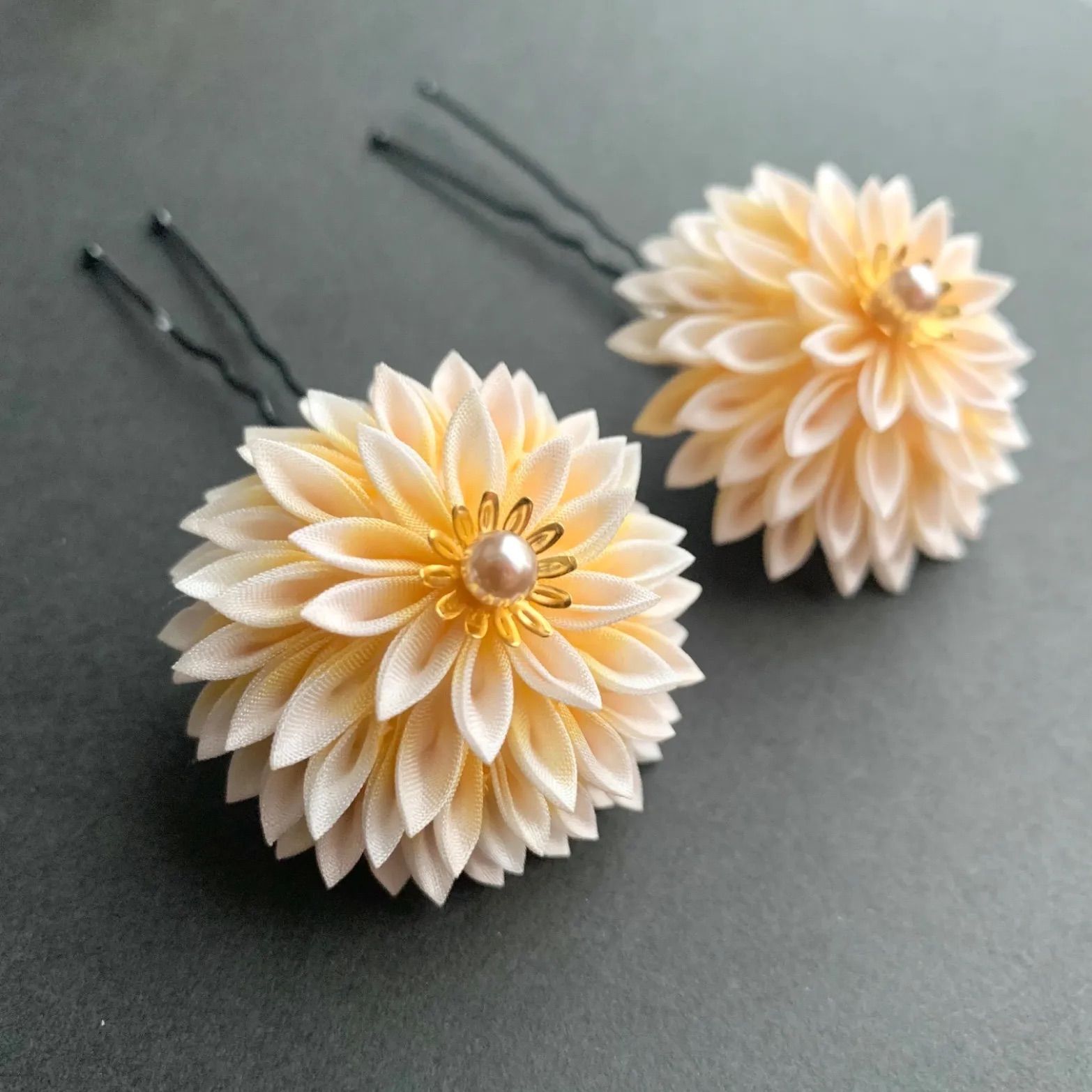 つまみ細工 髪飾り 成人式 結婚式 N8 つまみ細工 髪飾り 黒 卒業式 袴 結婚式 ドライフラワー 成人