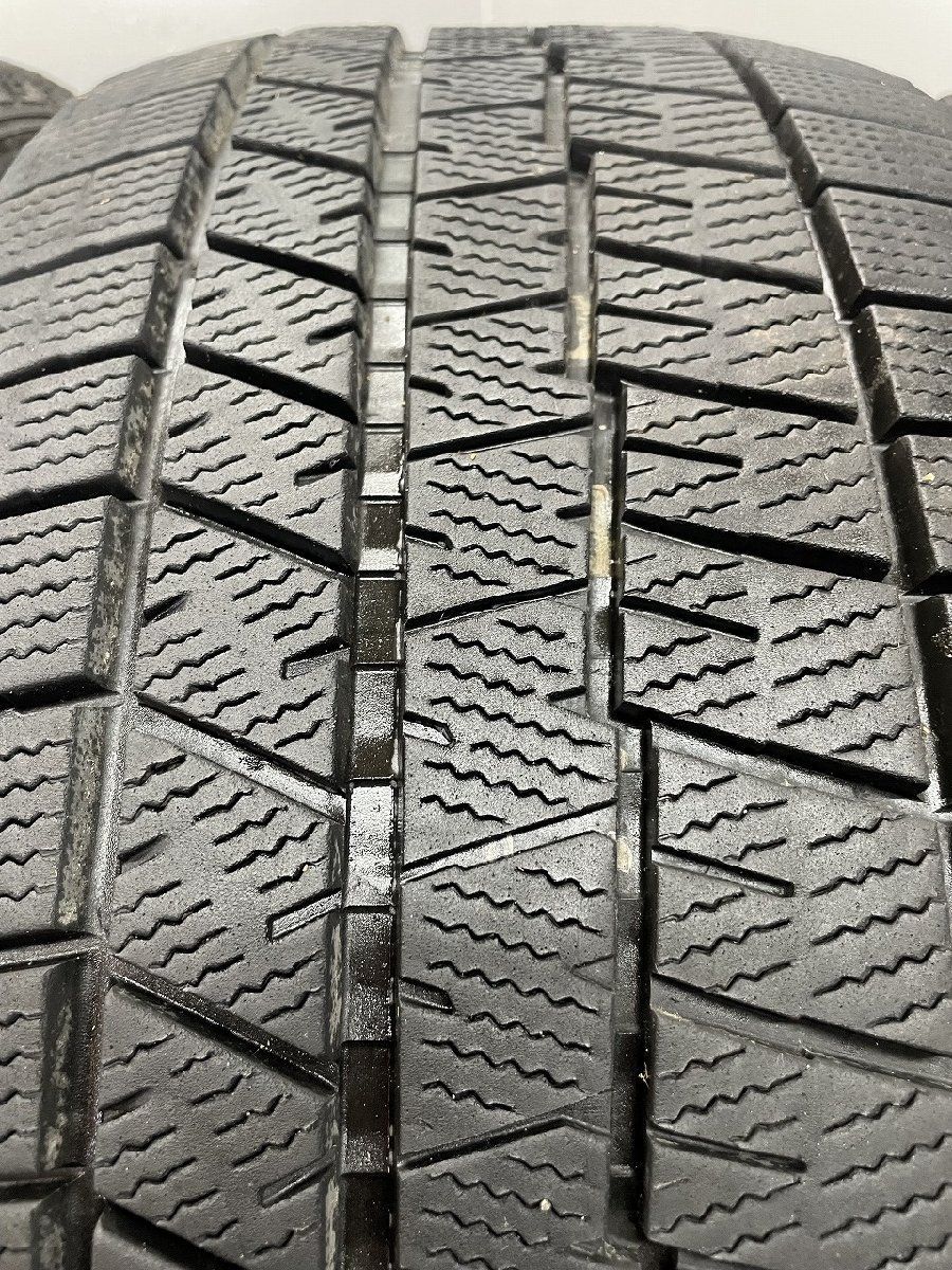 子育て DUNLOP WINTER MAXX WM03 235 45R18 18インチ スタッドレス 4本 20年製 バリ溝 レクサスGS RC カムリ マークX VOLVO S60 V60等 STI020