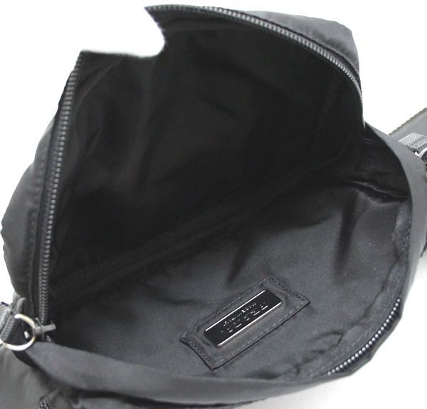 PRADA プラダ ブラック ボディバッグ ウエストポーチ プラダ PRADA ウエストポーチ ボディバッグ ナイロン 黒【62297