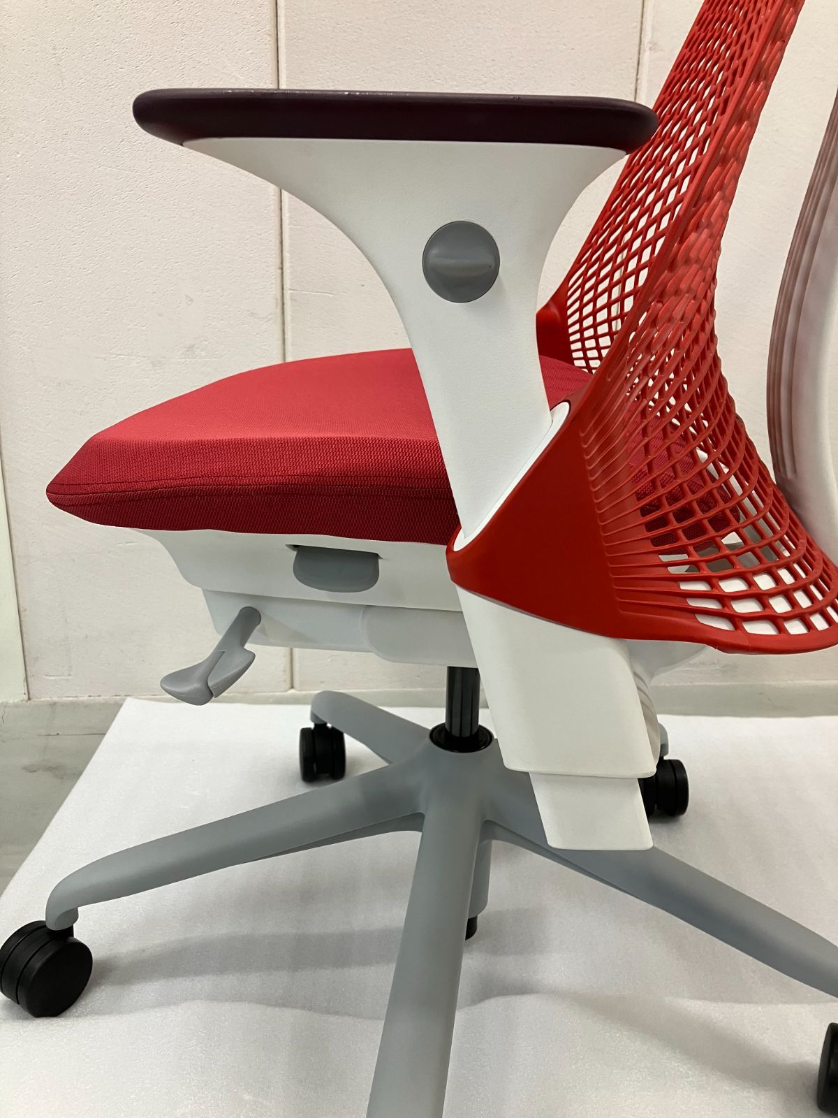 セイルチェア オフィスチェア 赤 Herman Miller ハーマンミラー セイル