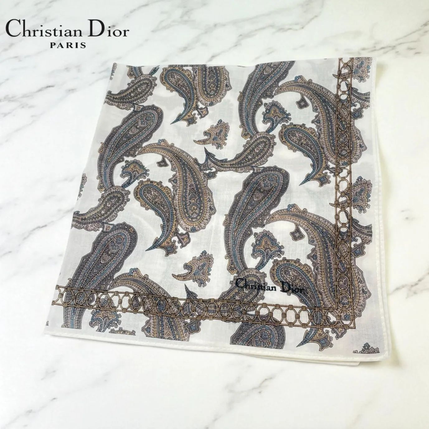 【美品】クリスチャンディオール ペイズリー柄 ロゴ 超大判スカーフ ストール Christian Dior クリスチャンディオール ペイズリー柄 ホワイト