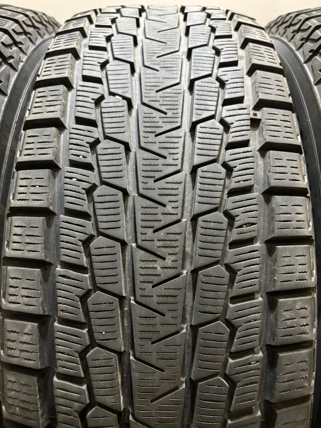 ★225/65R17 YOKOHAMA/ice GUARD G075 18年製 スタッドレス バリ山 4本 ヨコハマ アイスガード ハリアー RAV4 エクストレイル (南10-F778)