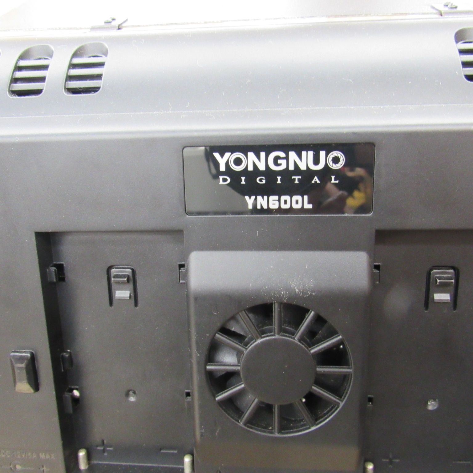 YONGNUO YN600L 2個セット リモコン1個 YONGNUO YN600L 単色/二色 LED