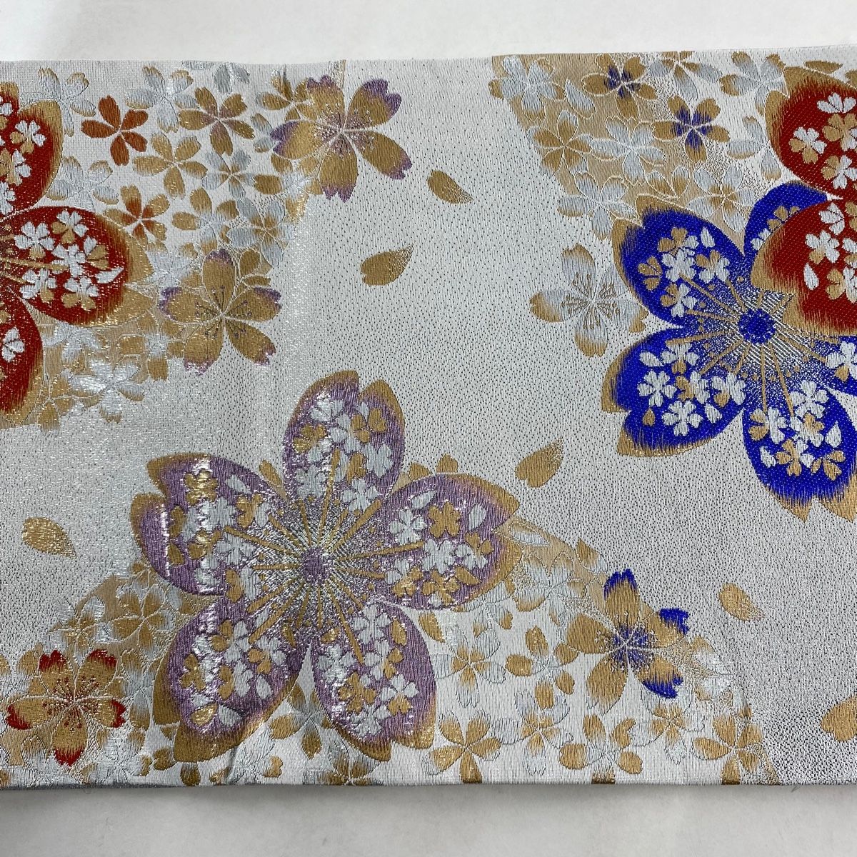 品質保証 六通 白 箔 桜 振袖向き 秀品 袋帯 正絹 メルカリ - 【中古】 着物・浴衣