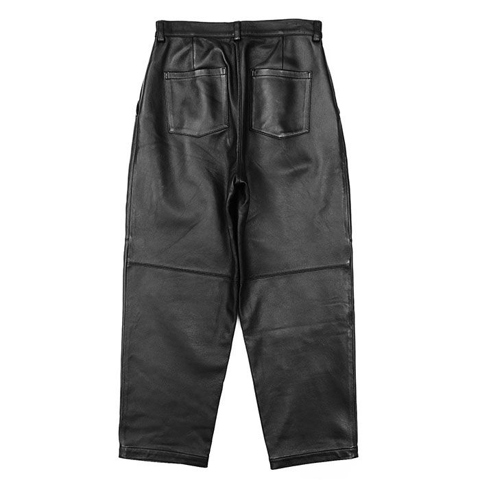 ワイドテーパードシルエット 1タック