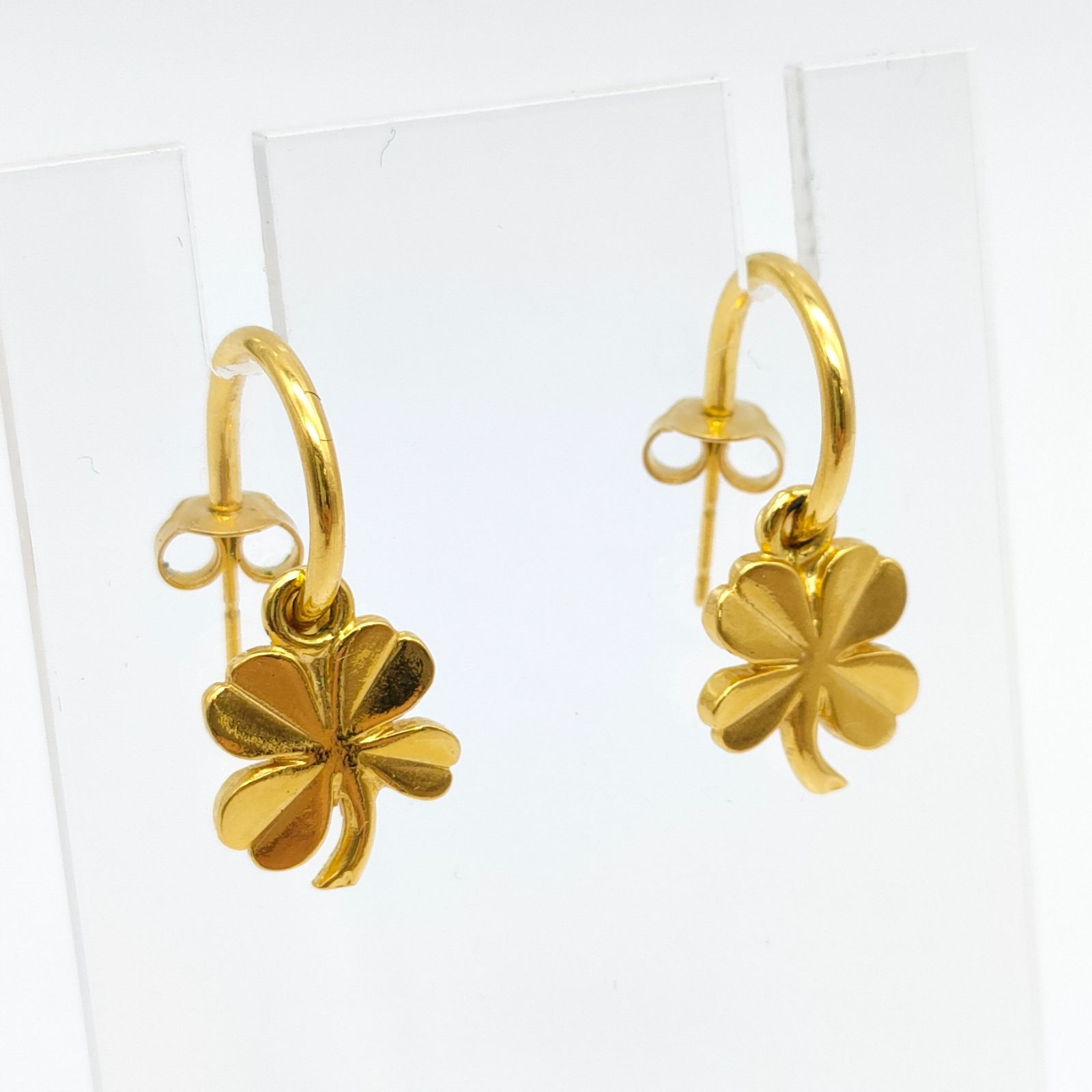 CHANEL シャネル クローバー ピアス 金メッキ 約2.9g Clover レディースピアス アクセサリー 小物 イヤリング レディース S1139