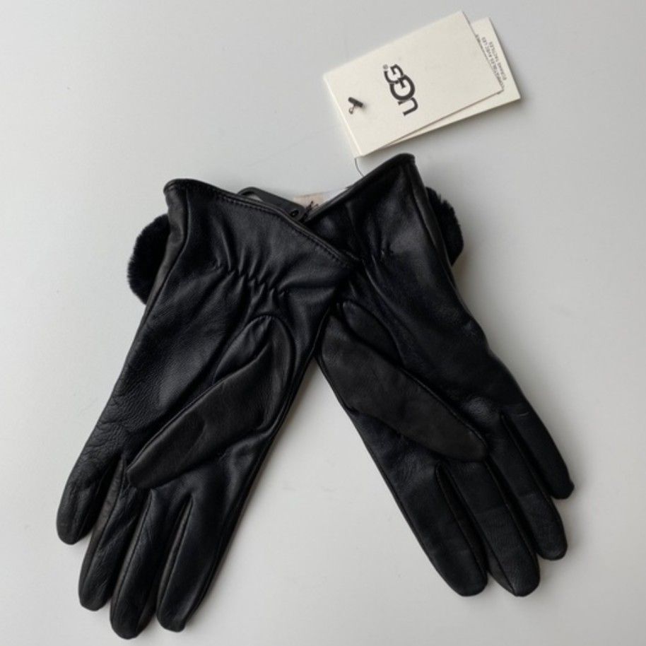 残り１点につき！ アグ レディース手袋 POM GLOVE BLK-M UGG アグ/レザー手袋/LEATHER POM GLOVE/BLACK（UGG® 公式 3