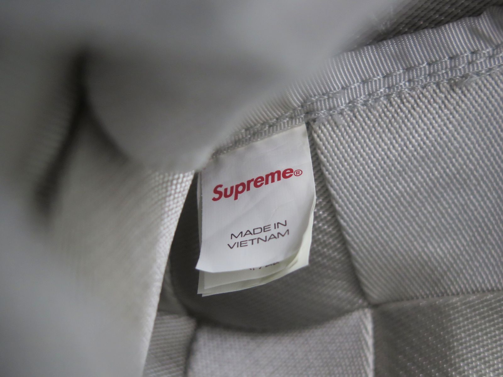 WOVEN SHOULDER