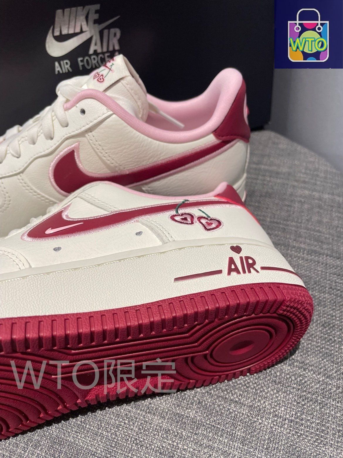 Nike ナイキ ウィメンズ エアフォース1 ロー バレンタインデー