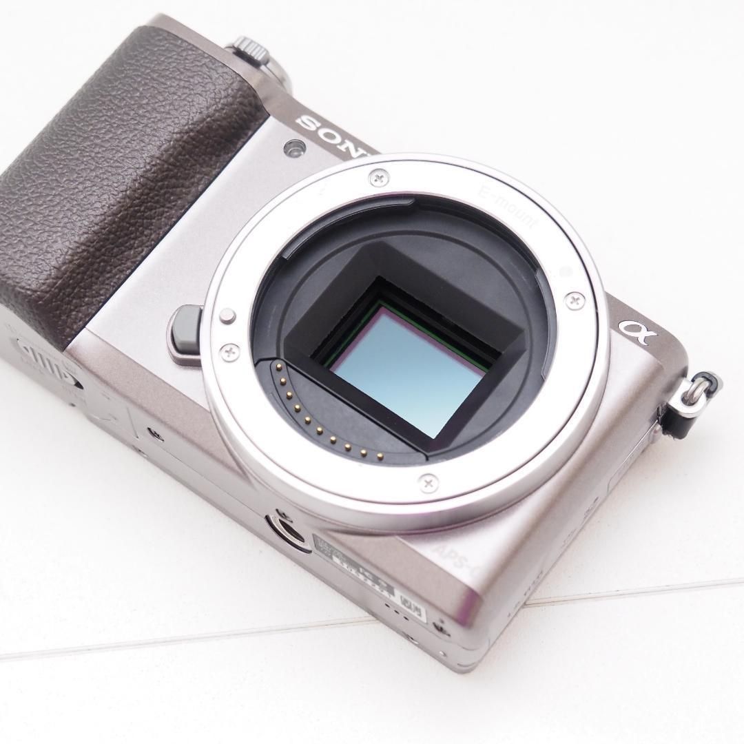 美品】SONY α5100パワーズームキット ミラーレス一眼レフカメラ 美品
