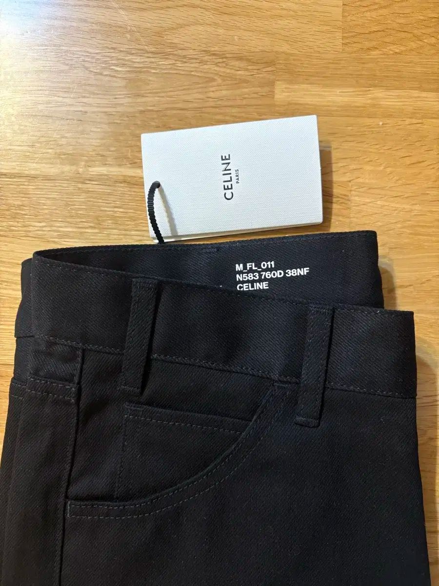 CELINE セリーヌ 20SS ディラン フレアデニムパンツ N583 760D