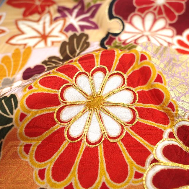 金駒刺繍