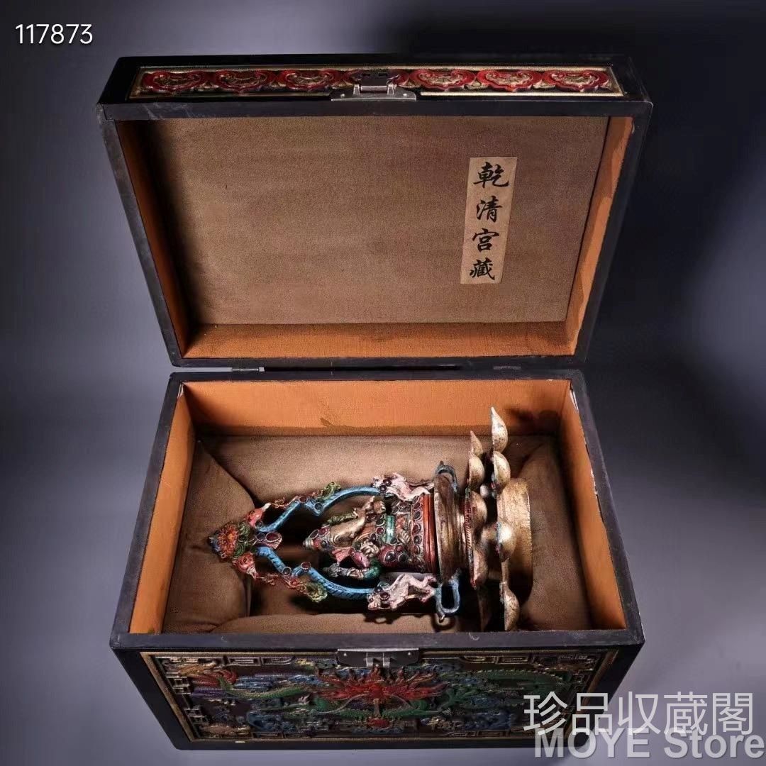 中国古美術 旧蔵象の鼻の富貴神の蓮の花油灯