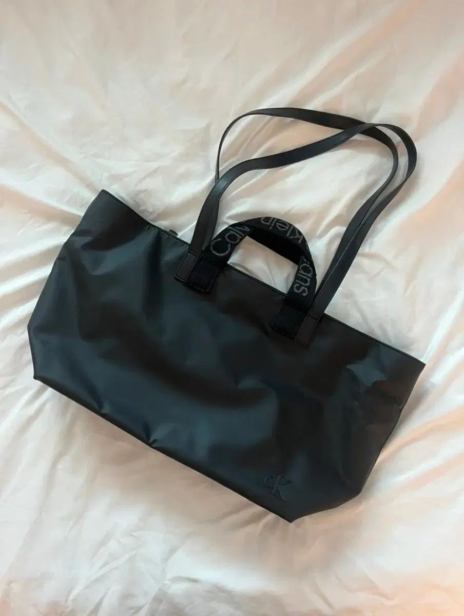 Calvin Klein カルバ ンクライン ブラック トートバッグ ショルダーバッグ