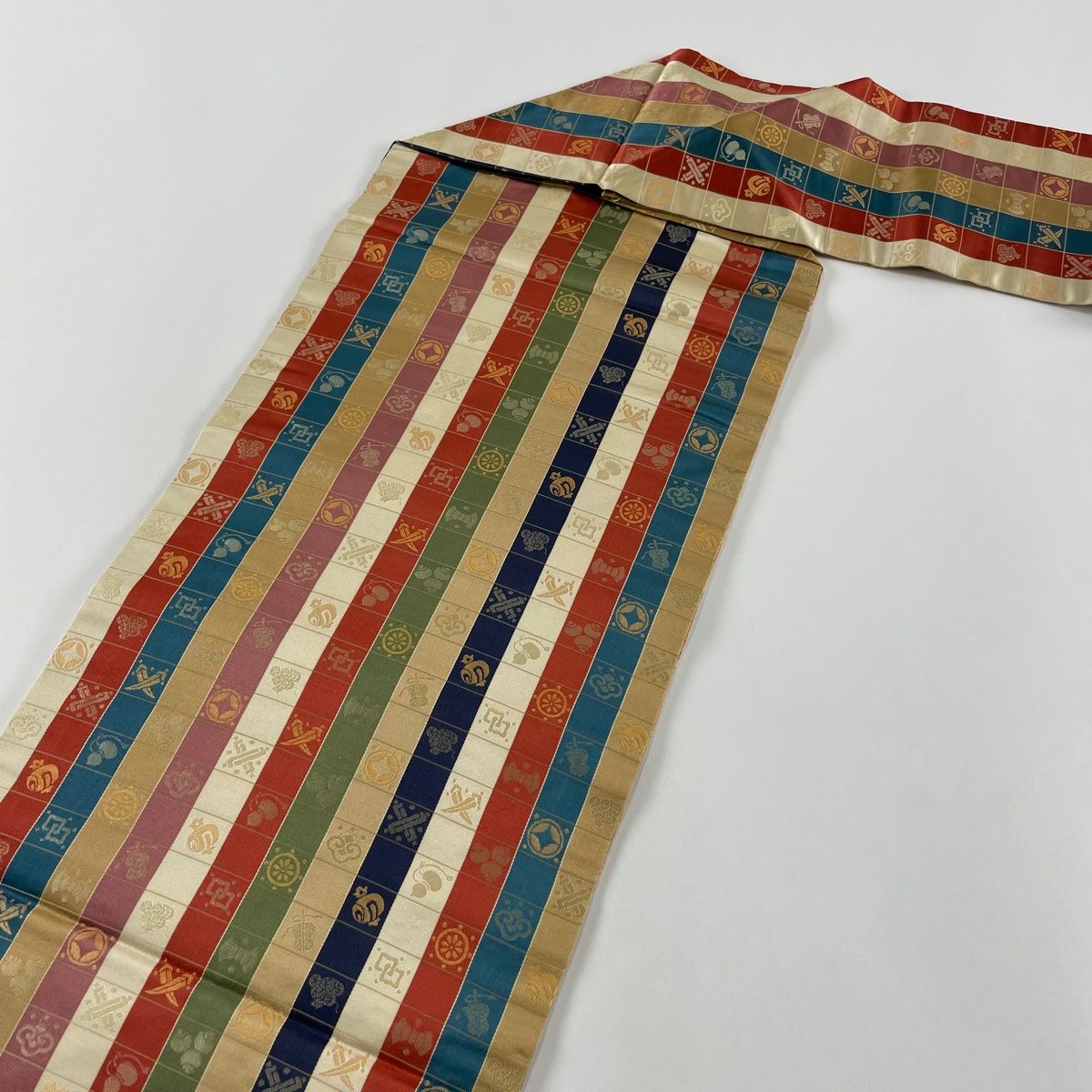 袋名古屋帯 不合理 美品 秀品 宝尽くし 市松 ベージュ 化繊 【中古】