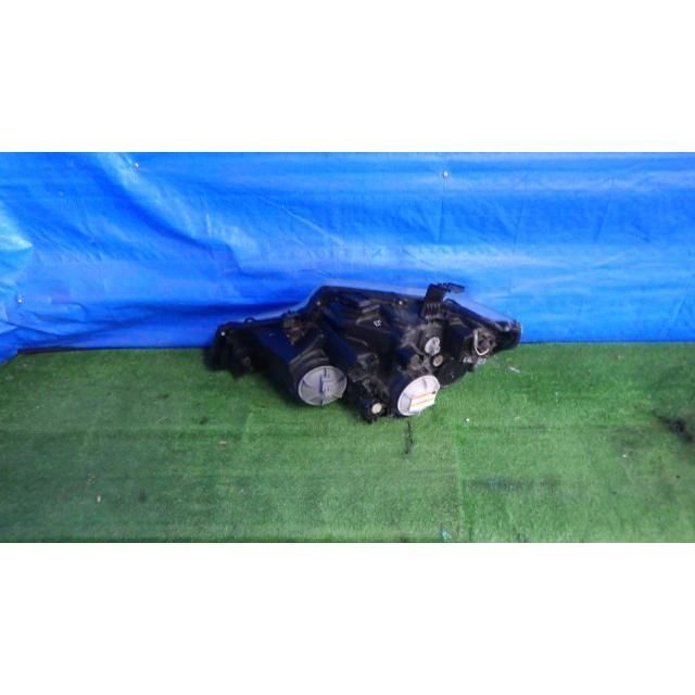 DBA-RK6 右ヘッドライト