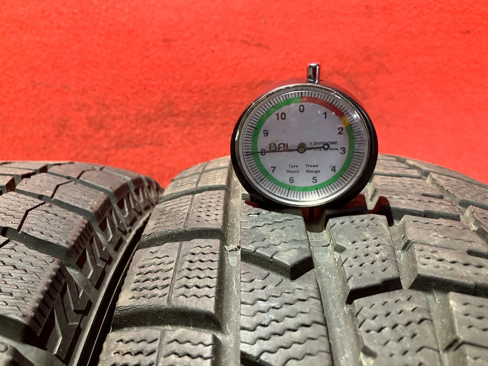 スタッドレスタイヤ 195 65R14 DUNLOP WM02 4本SET