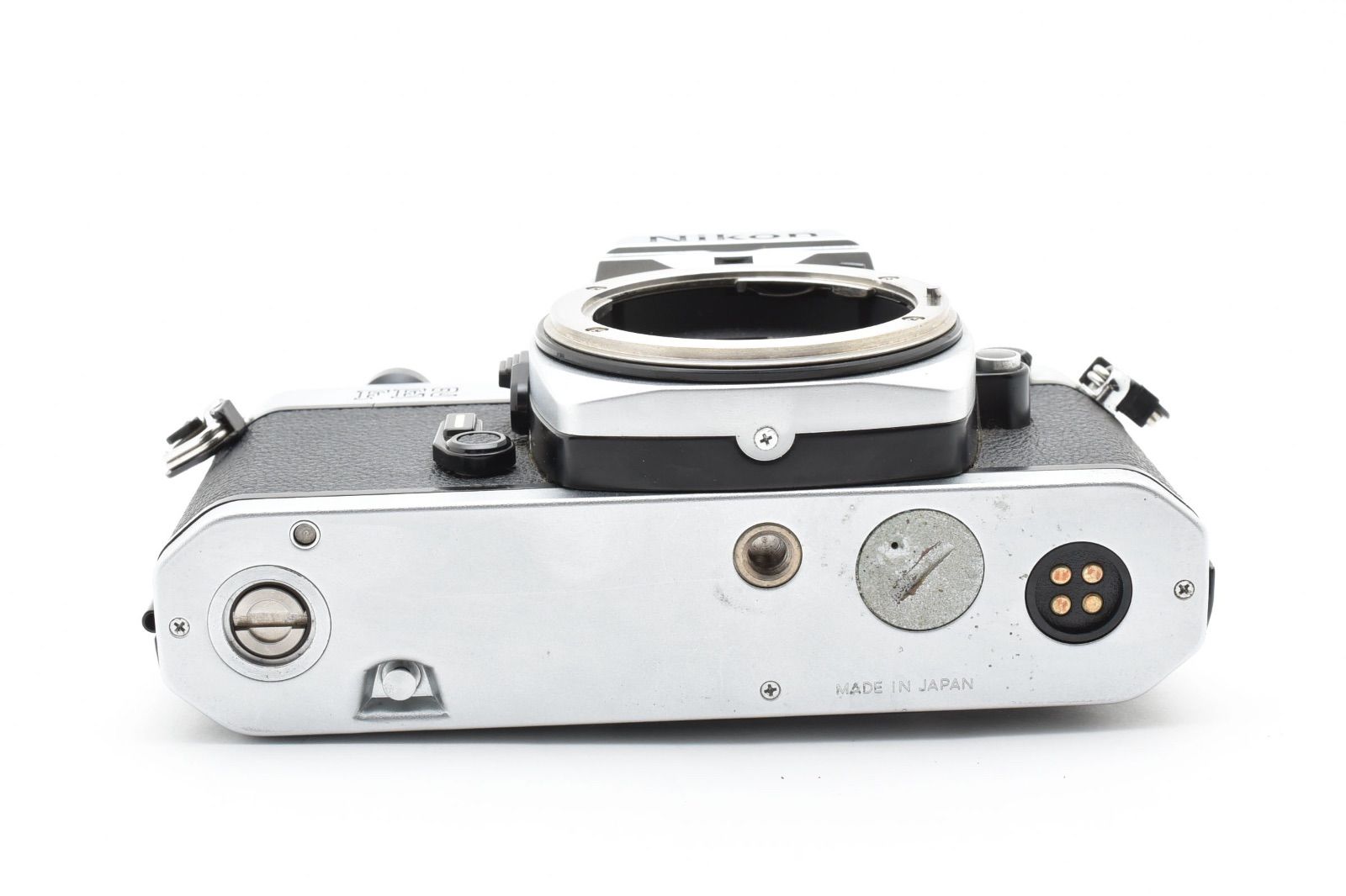 Nikon FE2 ボディ シルバー ジャンク品 ☆大特価品☆ Nikon ニコン FE2 ボディ シルバー 一眼レフ
