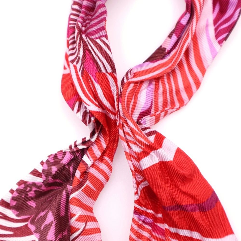 エルメス　HERMES ツイリー　ジャガーケツァール　ピンク 中古・古着通販】HERMES (エルメス) ツイリー ピンク｜ブランド・古着