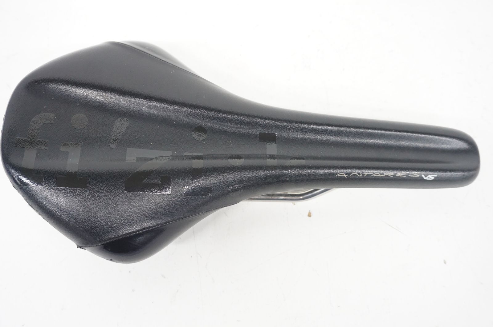 FIZIK FIZIK 「フィジーク」 ANTARES VS サドル / バイチャリ阪急塚口