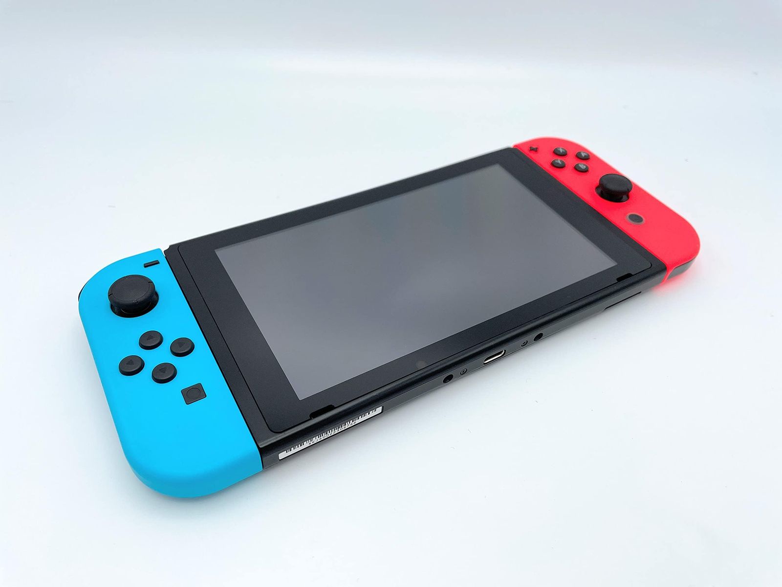 Nintendo Switch - 中古美品　新型　任天堂Switch 本体　ブルー/レッド Amazon.co.jp: 【整備済み品】 Nintendo Switch 本体