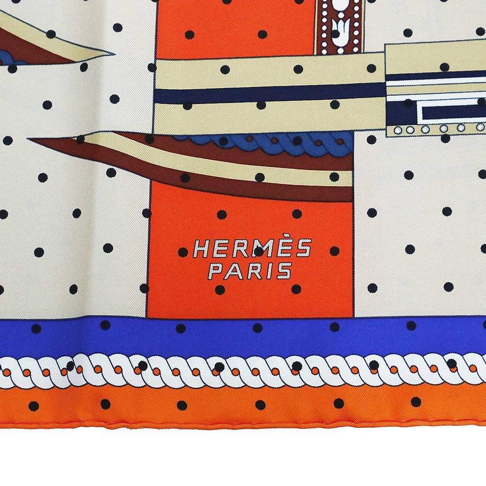 エルメス カレ 90 LA BERLINE BAYADERE ベルリンヌ馬車 バヤデール スカーフ シルク100％ オレンジ ベージュ ブルー 箱付  HERMES（新品・未使用品）