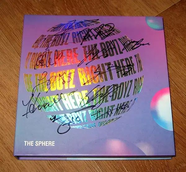 theboyz サイン入り　the sphere THE BOYZ(ザ・ボーイズ・ドボイズ) （ The Boyz ） サイン入り
