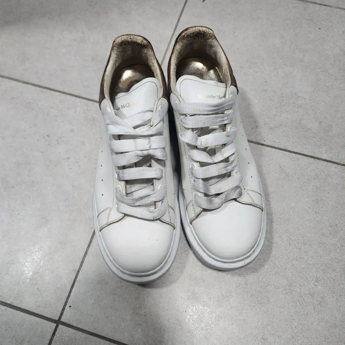 【雷市場（ポンジャン）商品韓国直送】 アレクサンダー alexander mcqueen(アレキサンダーマックイーン) 280