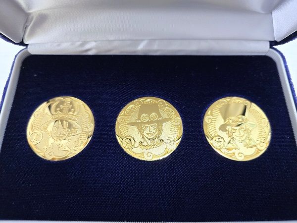 少年ジャンプワンピース4号連続超豪華プレゼントキャンペーンD賞　3兄弟絆メダル 中古未使用品】 ワンピース ONE PIECE WJ4号連続超豪華
