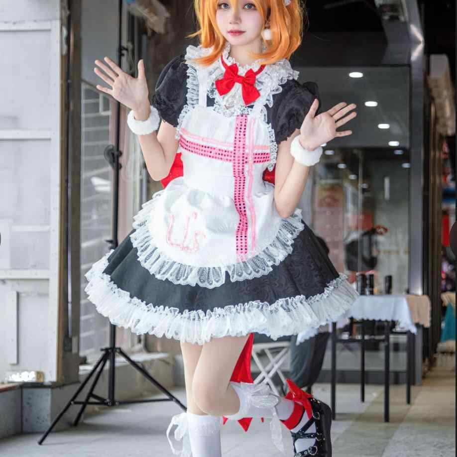 ほのか メイド服