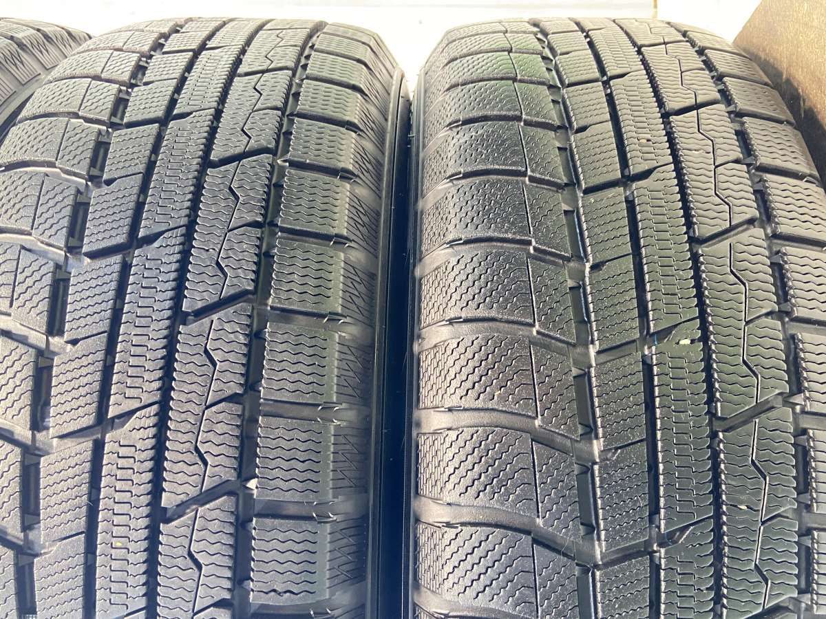 215/60R17 