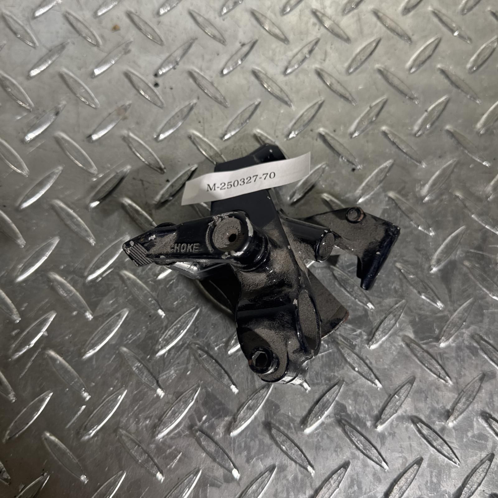 HONDA CBX400F　CBX550F クラッチレバー、ホルダー ホンダ [Y-250325-30] HONDA CBX400F/CBX550F クラッチレバーホルダー ホンダ 純正クラッチ