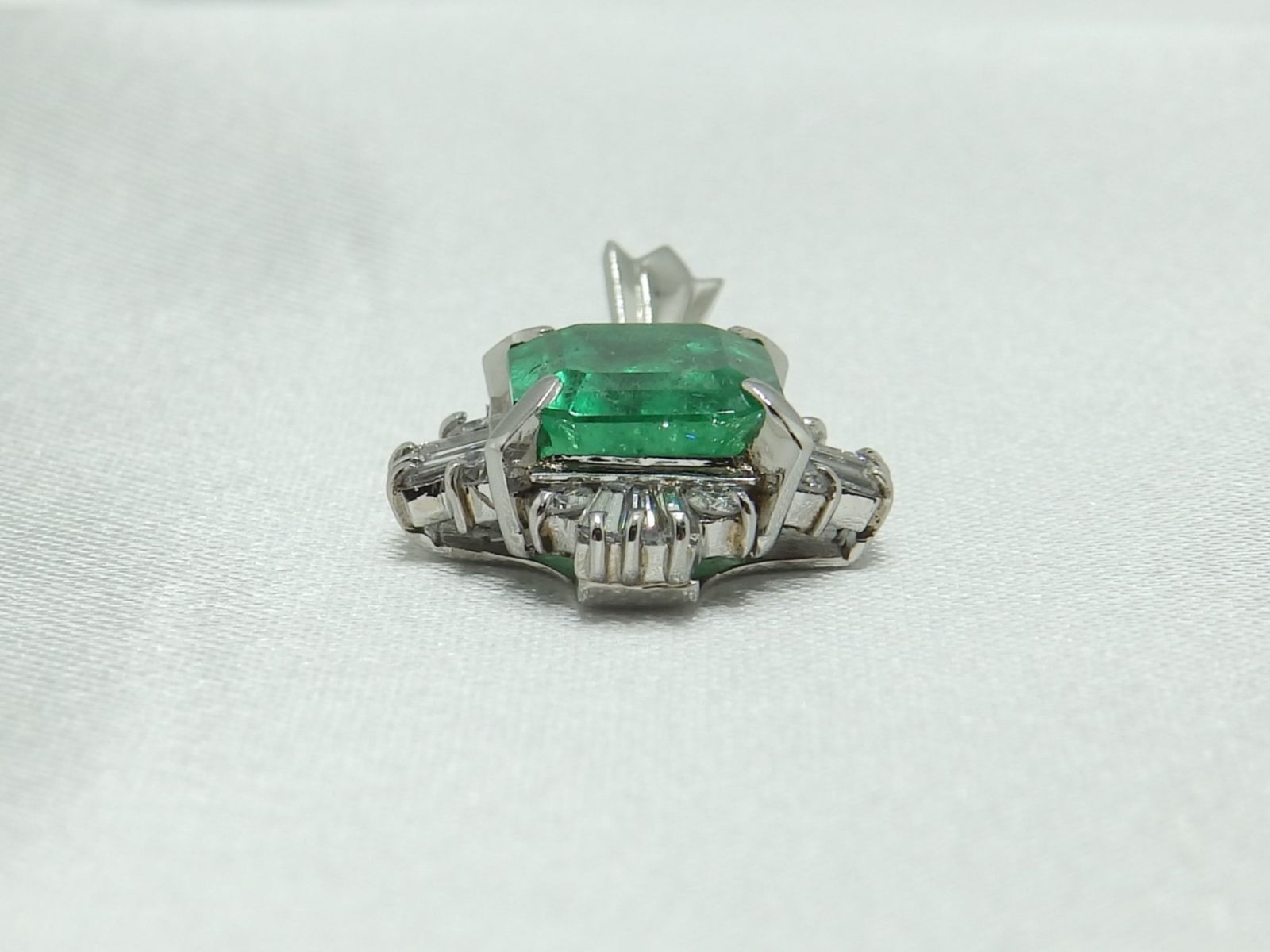 トップのみ】天然エメラルドのペンダント【E2.07ct】【D0.38ct 