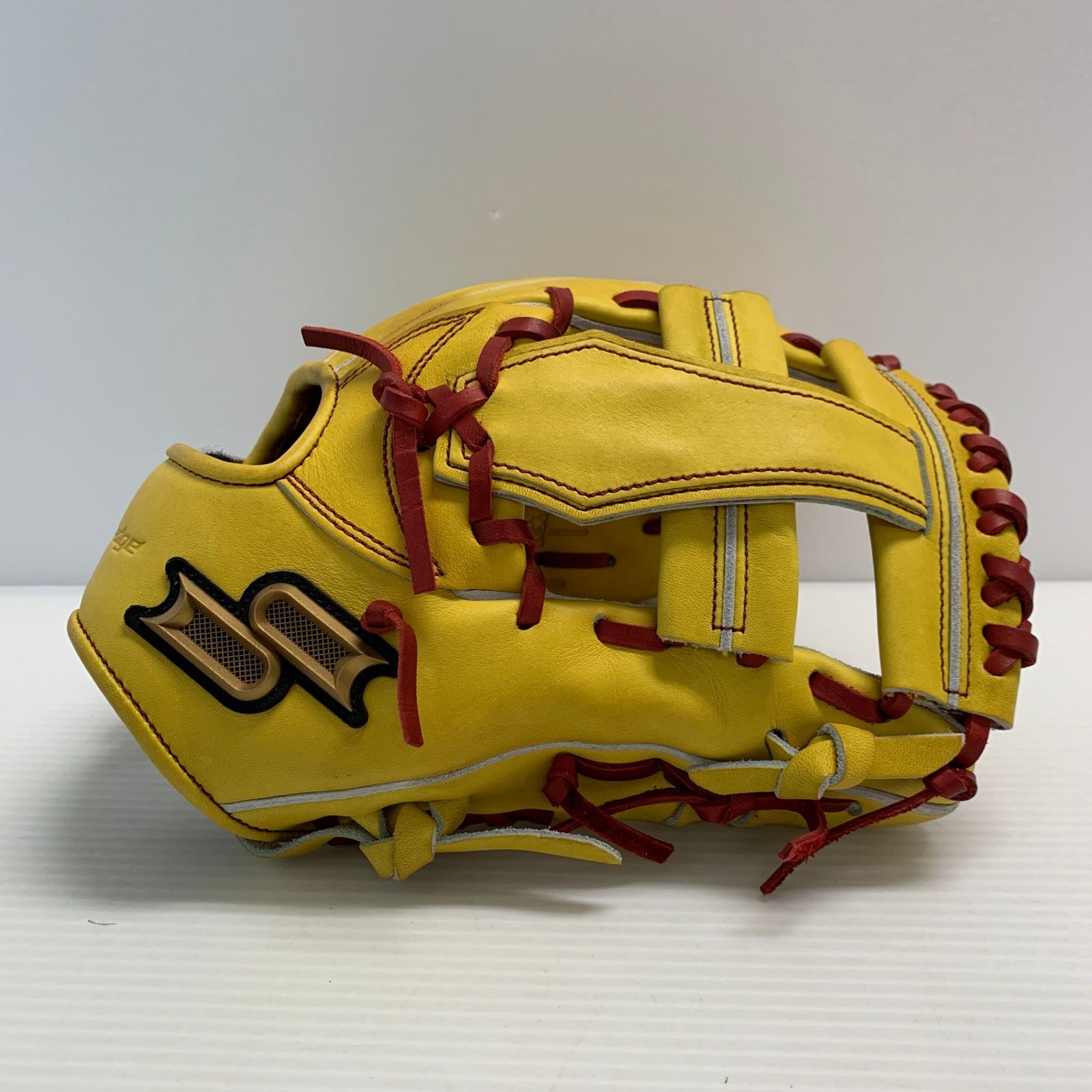 エスエスケイ SSK プロエッジ 硬式 大人 一般 内野手用 グローブ グラブ 右投げ PEK84423F 品 グローブ袋付き 野球 6439