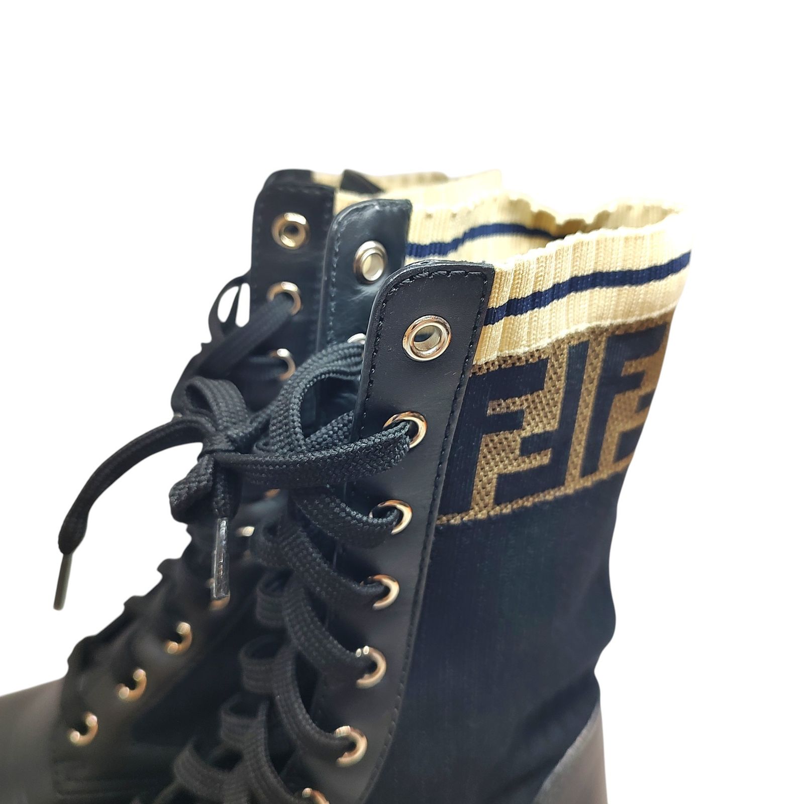 【美品】FENDI ソックスブーツ ショートブーツ ストレッチファブリック 美品】FENDI ソックスブーツ ショートブーツ ストレッチファブリック