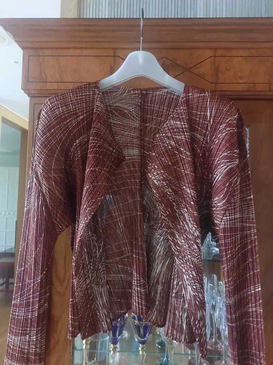 専用 ISSEY MIYAKE プリーツプリーズ カーデガンボレロ ISSEY MIYAKE