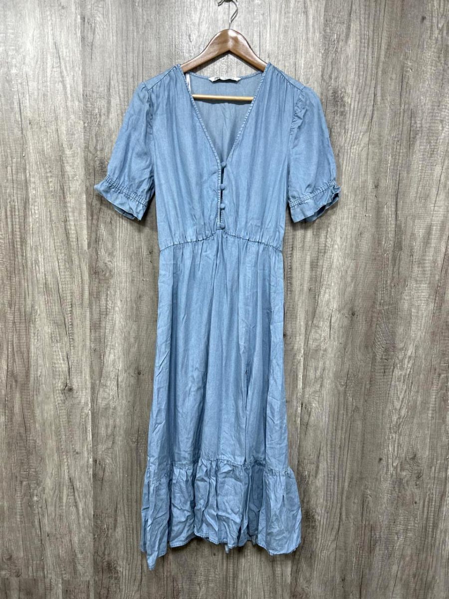 国内発送★ZARA★TRF フレアデニムワンピース Zara TRF デニムワンピース XS チューブトップ - メルカリ