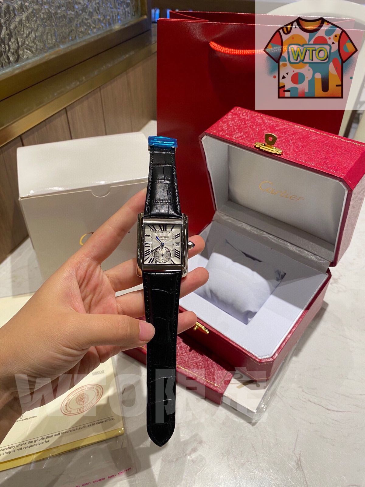 R*様 Cartierの空箱(腕時計) 良品 カルティエ アンティーク 空箱/BOX 腕時計用 レッド