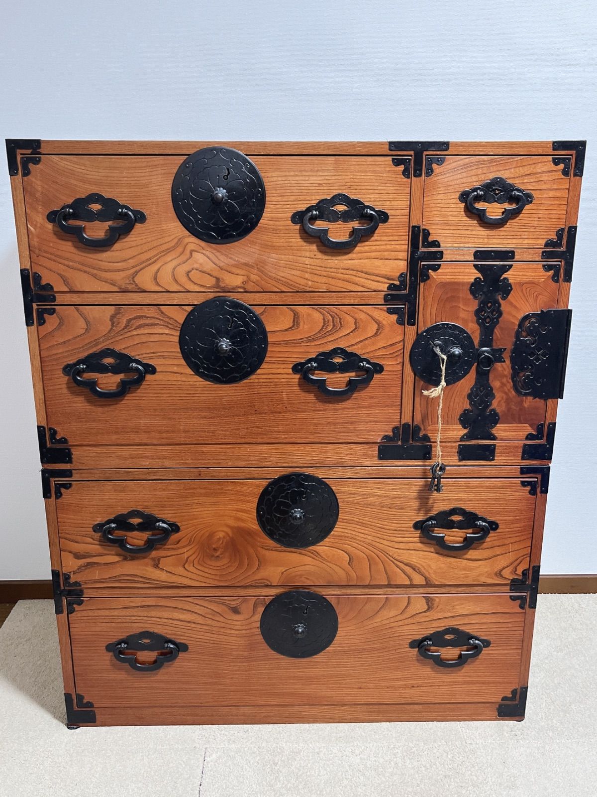 古いたんす、引き取り限定 直接引き取り限定### 都内一部自社配送可！ ✨米沢箪笥✨ アンティーク