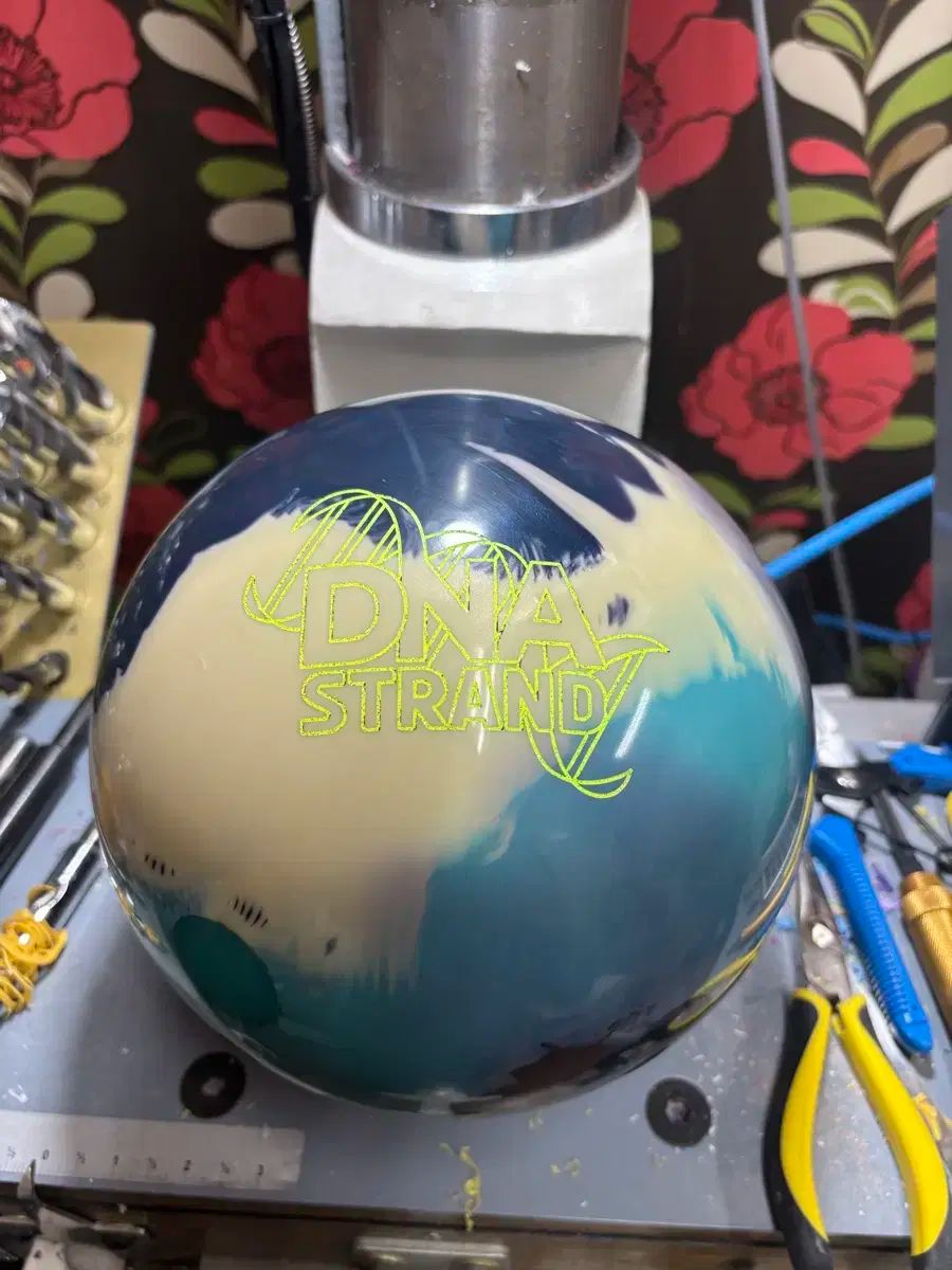 H J ボウリングボール ボール DNA STRAND 15p 1 ペインター