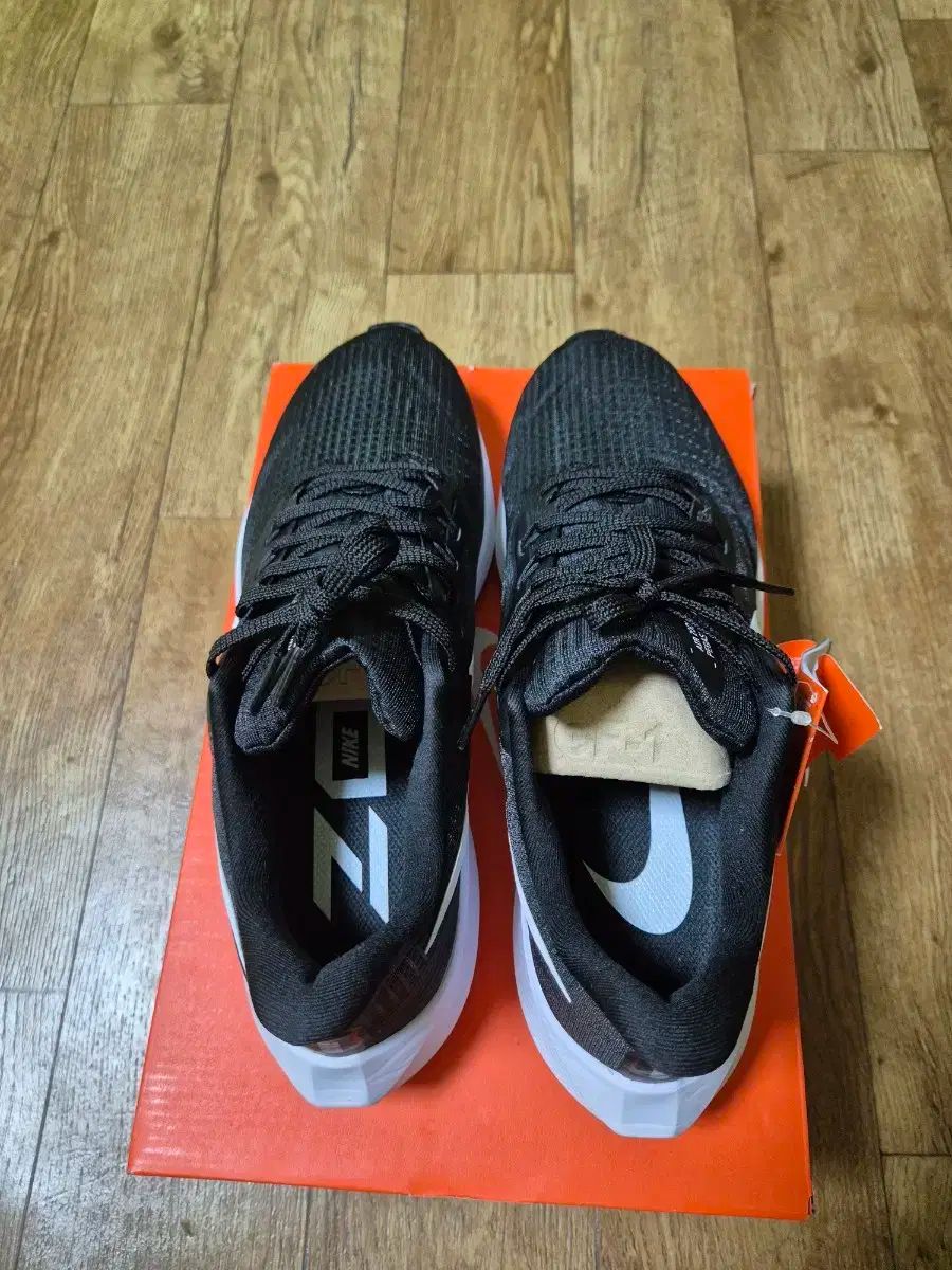 NIKE ナイキ エア ズーム ペガサス 39 黒