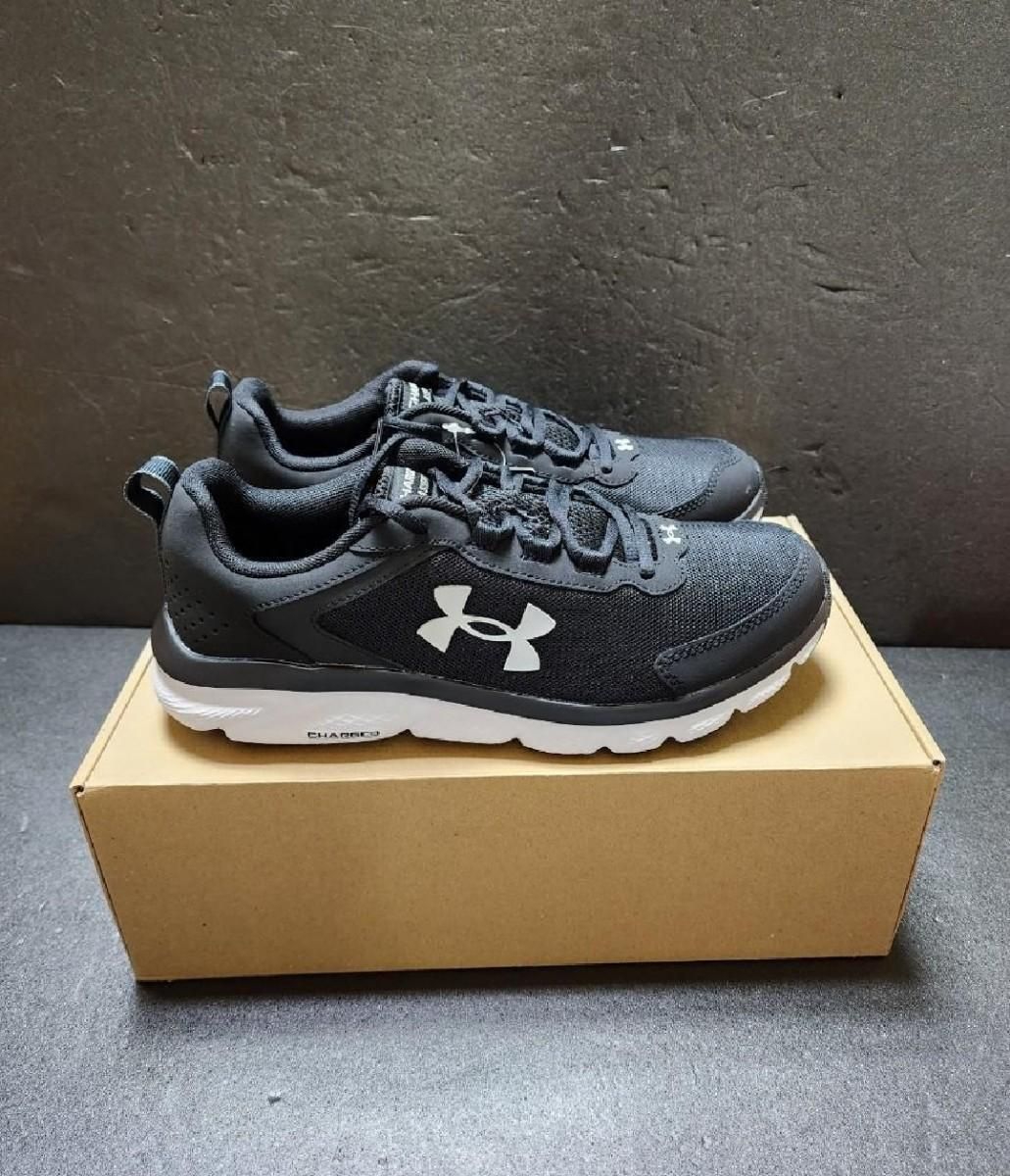 【雷市場（ポンジャン）商品韓国直送】新品 270 UNDER ARMOUR(アンダーアーマー) スニーカー