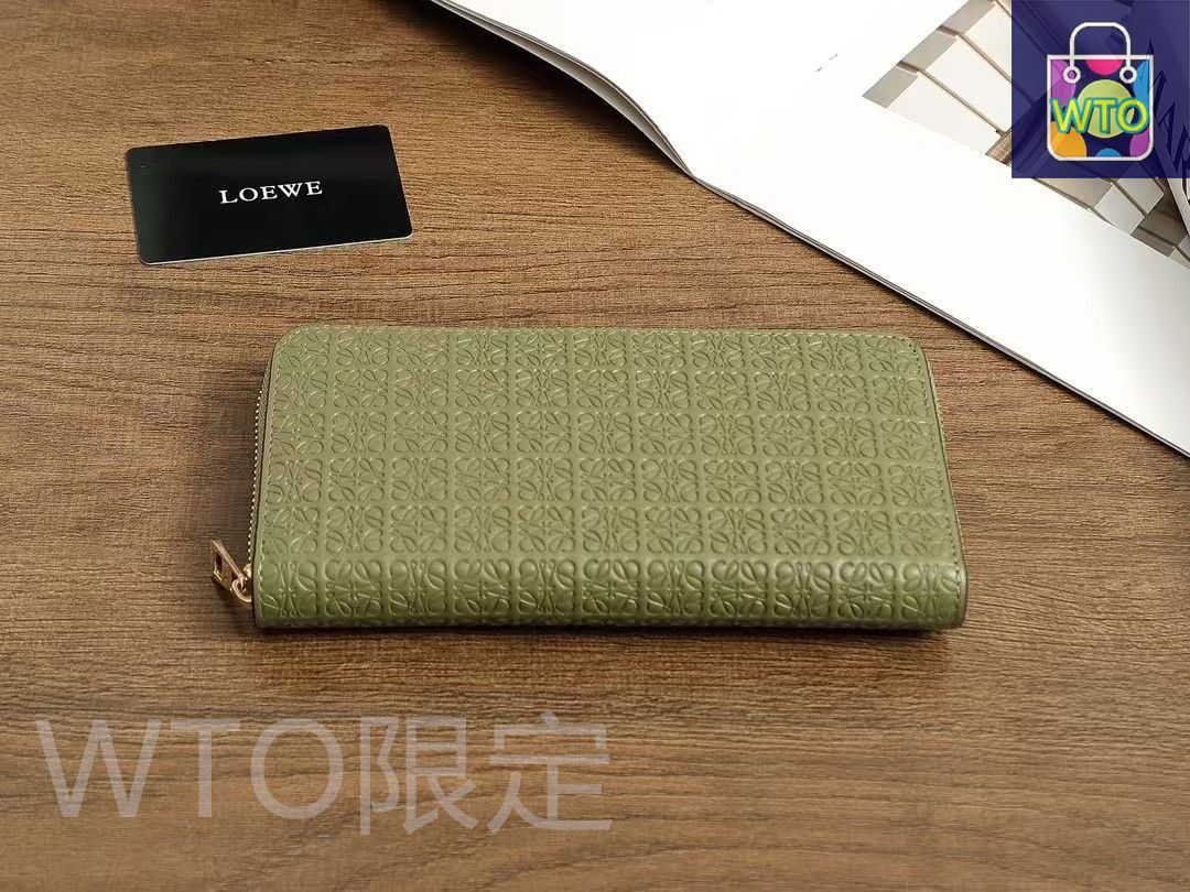 【新品未使用】LOEWE 財布 新品未使用 LOEWE財布[本日特価|新品未使用品] - メルカリ