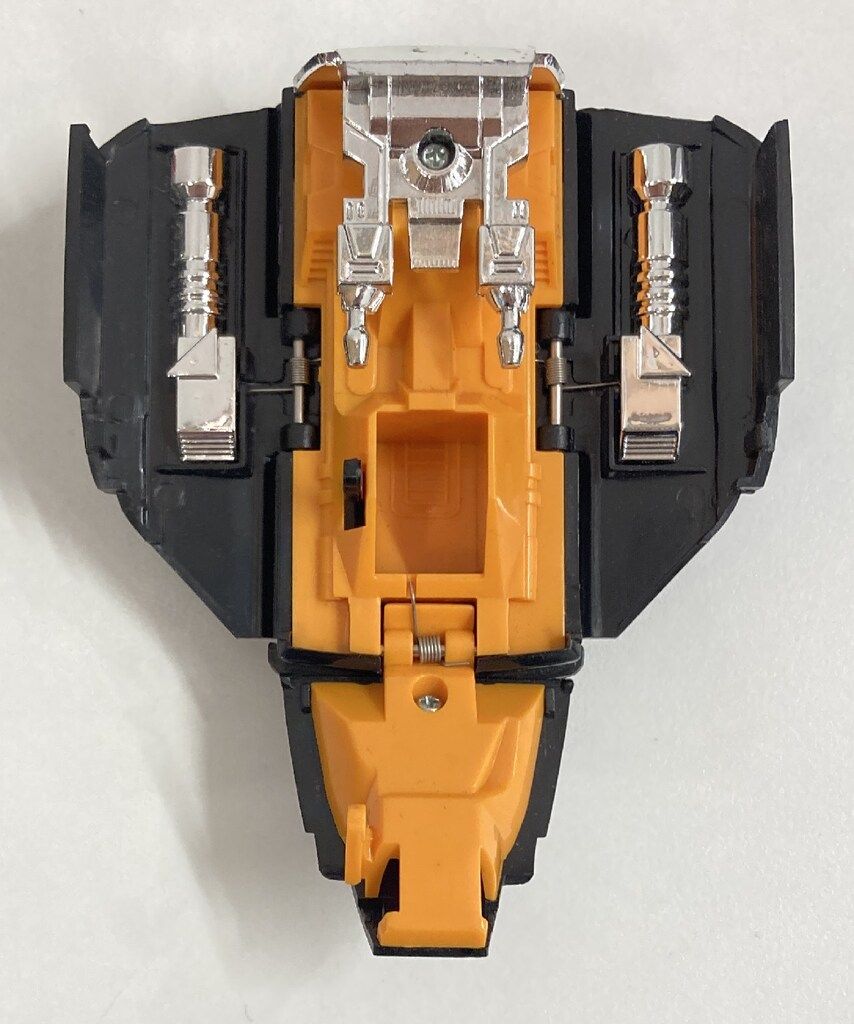 タカラ ダイアクロン|チェンジアタッカー